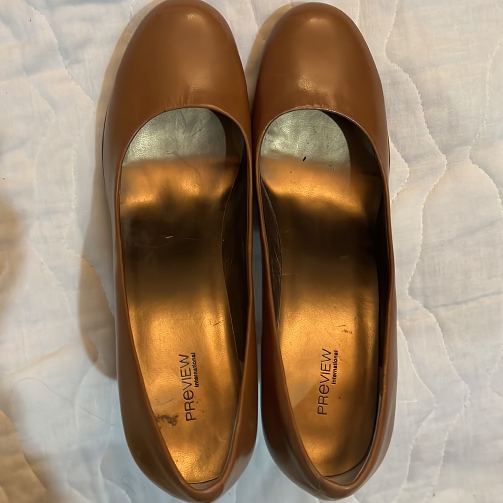Women’s Size 11 Brown Pump Shoe - Picture 7 of 8